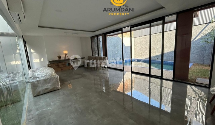 For Rent: Affordable, Move-in Ready, Beautiful Modern House in a Strategic Location Near Offices, Embassies, and Officials and Business Area, Kuningan, South Jakarta