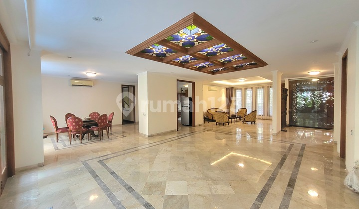 For Rent Beautiful Green 2-Story Building, Suitable for Office and Residence in Kemang Cipete, South Jakarta.