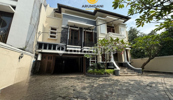 For Sale: House or Commercial Space or Office or Mini Building or Building or Mini Apartment at Affordable Prices Near Sudirman, Thamrin, Senayan, and Mega Kuningan, Suitable for Clinic, Office, Multifunctional Use, Residence, or Business Area in the Pr Area. 1