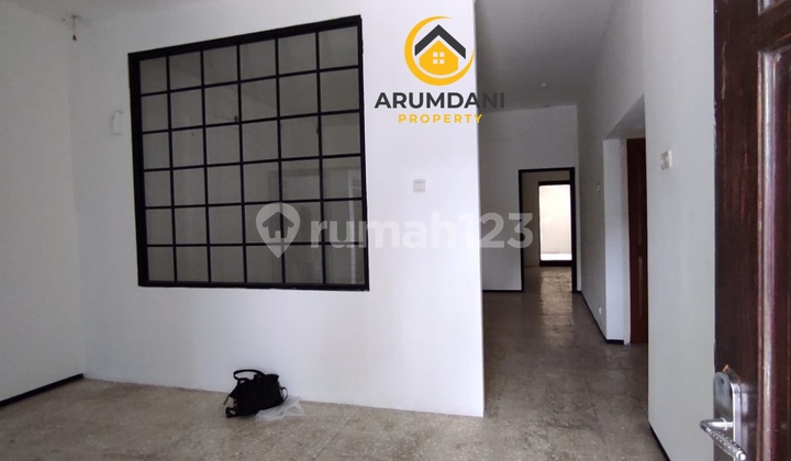 Dijual Cepat Ruang Usaha Atau Rumah Lokasi Strategis Pinggir Jalan Raya Dekat Kemang Dan Mampang Dan Kalibata Dan Bisa Multifungsi Bisa Kantor, Tempat Usaha Atau Rumah Atau Cafe Atau Perkantoran Atau Restoran Atau Klinik Atau Lainnya Area Durentiga Jakart