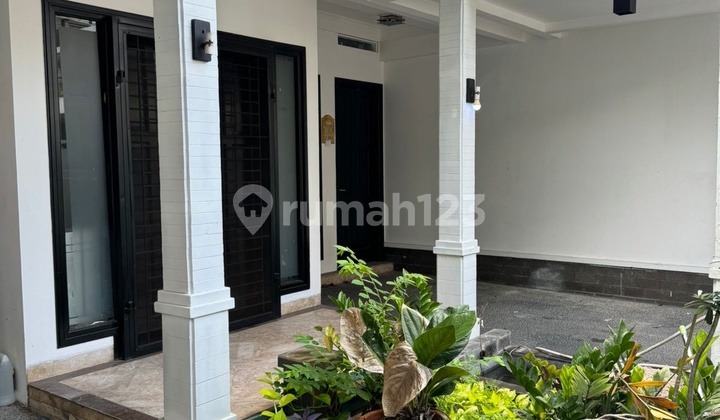 Dijual Cepat Rumah Cantik Minimalis Asri Bangunan 2 Lantai Siap Huni Harga Murah Di Sektor 5 Bintaro Tangerang 2