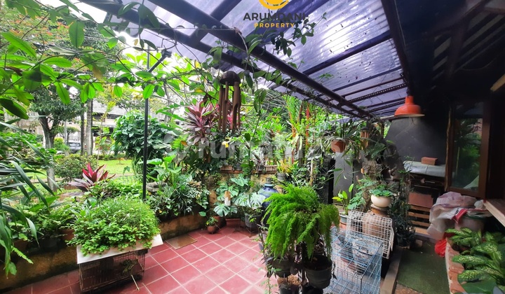 For Quick Sale: Affordable 2-Story House, Garden Front, Strategic Location Near Senayan, Pakubuwono, and Blok M Area, Strategic Area in Kebayoran Baru, South Jakarta For Quick Sale: Affordable 2-Story House, Garden Front, Strategic Location Near Senayan, Pakubuwono, and Blok M Area, Strategic Area in Kebayoran Baru, South Jakarta