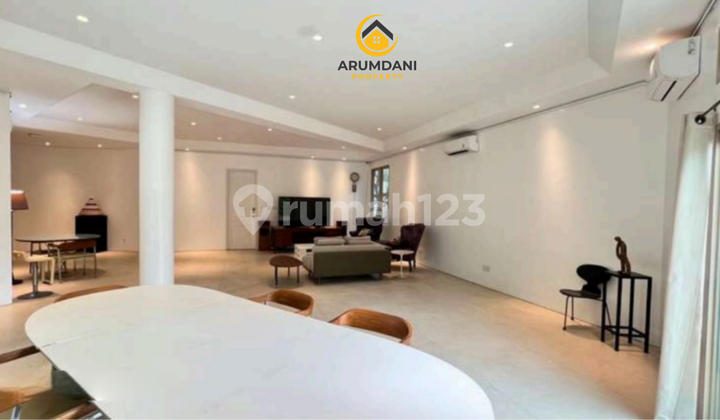 For Rent Newly Renovated Luxury House in SCBD Area, Close to Mabes, Gunawarman, Blok M, MRT, and Senopati Area, Kebayoran Baru, South Jakarta. For Rent Newly Renovated Luxury House in SCBD Area, Close to Mabes, Gunawarman, Blok M, MRT, and Senopati Area, Kebayoran Baru, South Jakarta.