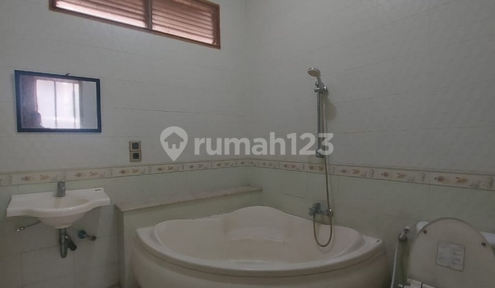 Dijual Cepat Rumah Harga Murah Tanah Luas Area Kemang Jakarta Selatan 2