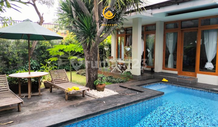 For Rent Beautiful Serene House Ready to Occupy Near International School and Culinary Spot, Suitable for Office and Residence, Kemang Area, South Jakarta.