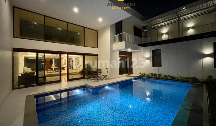 Dijual Rumah Mewah Cantik Furnish Lokasi Strategis Dekat Senayan Dan Kuliner Dan Sekolah Internasional Dan Kebayoran Baru Area Permata Hijau Jakarta Selatan