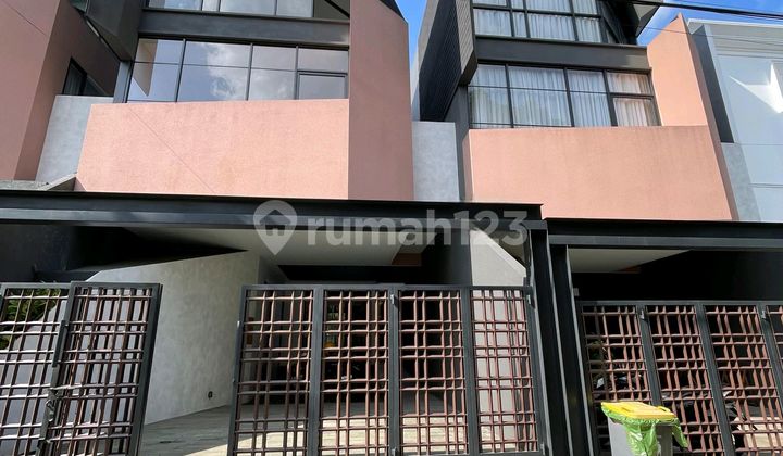 Dijual Rumah Modern Private Pool Harga Murah Siap Huni Lokasi Strategis Dalam Komplek Area Kemang Cipete Jakarta Selatan Dijual Rumah Modern Private Pool Harga Murah Siap Huni Lokasi Strategis Dalam Komplek Area Kemang Cipete Jakarta Selatan
