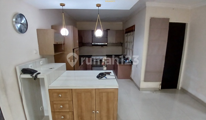 Disewakan Rumah Cantik Asri Harga Murah Lokasi Strategis.dekat Kemang Raya dan Kuningan dan Kebayoran Baru Harga Murah Area Kemang Jakarta Selatan 2