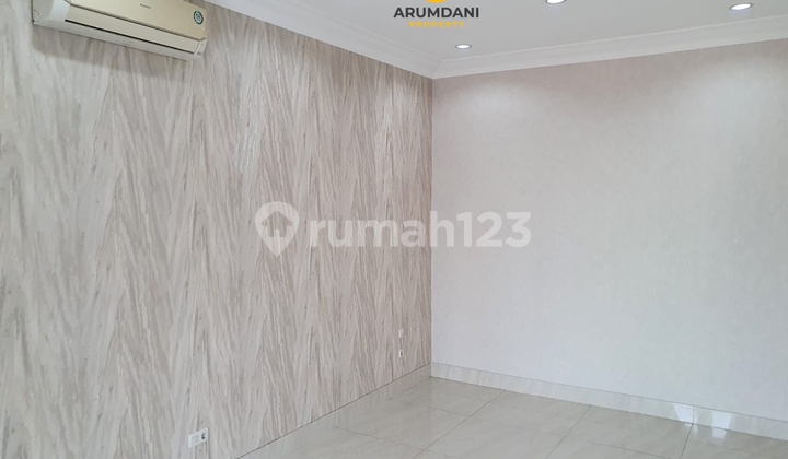Disewakan Rumah Cantik Dalam Compound Lokasi Strategis Ada Lift Private Pool Dekat Kemang Raya Area Kemang Jakarta Selatan 2