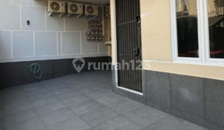 Di Jual Cepat Investasi Pasti Untung..Kost Baru dan Mewah 40 Kamar, Omset 1,43 Milyard/Tahun Area Salemba, Jakarta Pusat