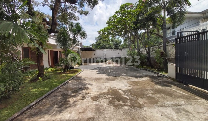 For Sale: Serene Comfortable Single-Story House with Spacious Parking in Ampera, Kemang, South Jakarta 2
