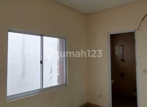 FOR SALE 2-STORY HOUSE IN GREEN LAKE, Karang Tengah, Tangerang 2