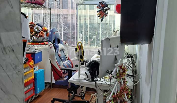 Apartemen Full Furnish di Akr Gallery, Jakarta Barat, Siap Huni