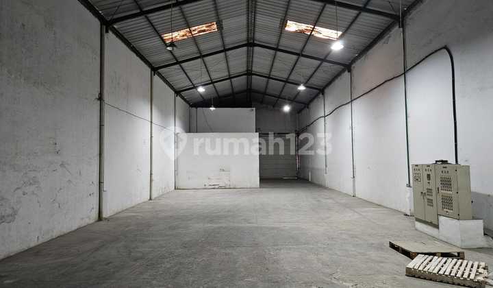 DIJUAL Gudang dan Kantor 2 Lantai siap pakai, Surya Balaraja, Tangerang