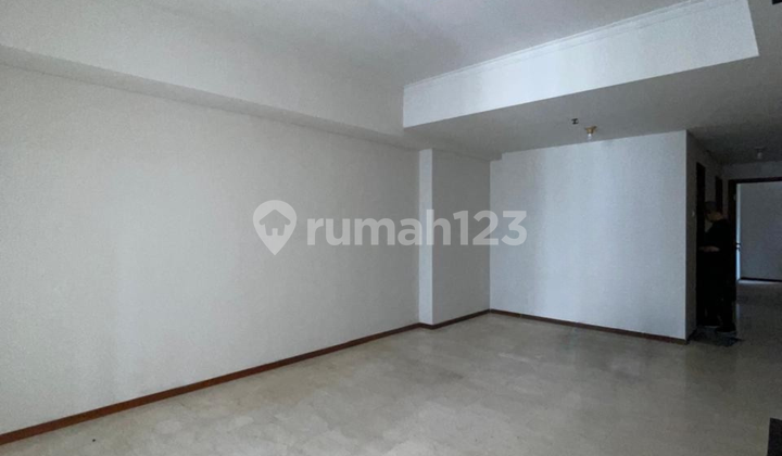 Dijual unit apartemen siap huni dan terawat 3br  di royal mediterania, central park, jakarta barat.