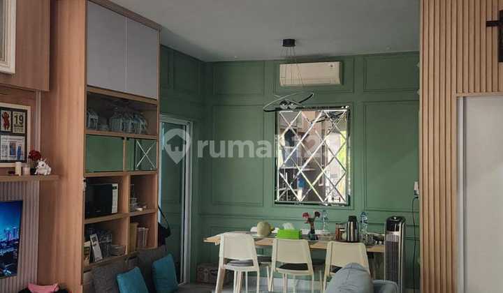 DIJUAL RUMAH SIAP HUNI 4br di Riviera Puri, Jakarta Barat