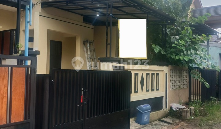 For Rent: 1-Story House in a Strategic Location at Medang Lestari Housing, Gading Serpong For Rent: 1-Story House in a Strategic Location at Medang Lestari Housing, Gading Serpong