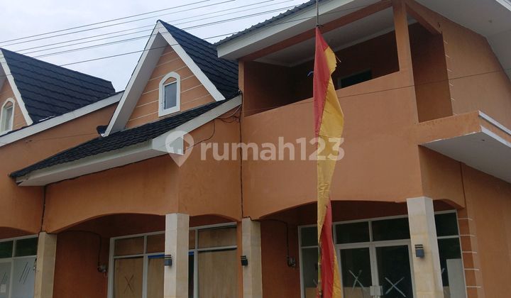 Ruko yang Dindingnya Tempel Tembok Terminal, Fasilitas Lengkap Ruko yang Dindingnya Tempel Tembok Terminal, Fasilitas Lengkap