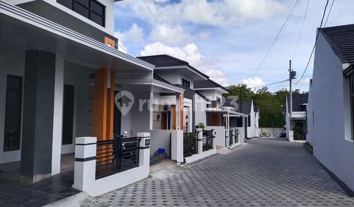 Rumah Mewah Harga Terjangkau di Pusat Kota Rumah Mewah Harga Terjangkau di Pusat Kota