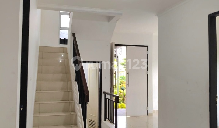 Spacious Digading Serpong House Affordable Price Corner Negotiable 2