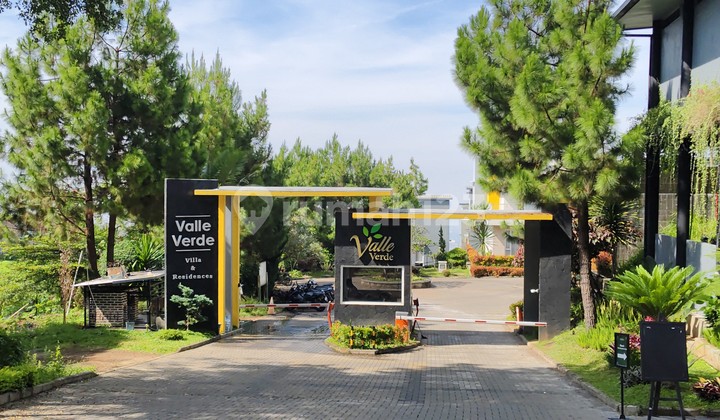 Dijual Rumah Villa Dengan View Gunung Dan Kota Diatas Awan