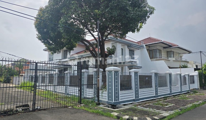 Dijual Rumah Hoek Citra 1 - Jakbar  2