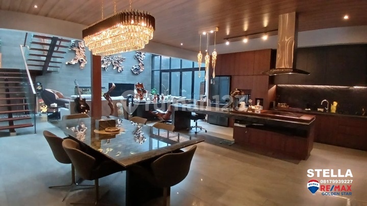 Dijual Rumah Luxury Modern 2 Lantai Siap Huni di Perumahan Dalam Kawasan Alam Sutera, Tangerang 1