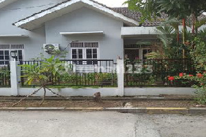 2-Story House In A Comfortable, Quiet, Strategic Neighborhood, In The City Center