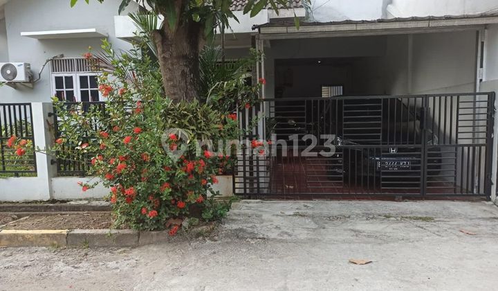 2-Story House In A Comfortable, Quiet, Strategic Neighborhood, In The City Center
