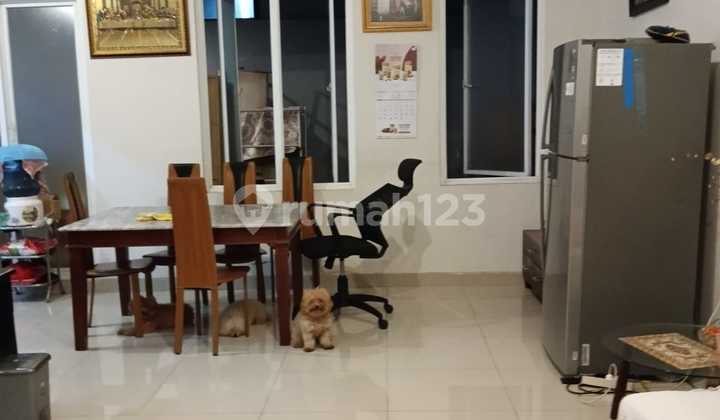 Rumah Bagus Unfurnished di Cluster Trimezia Gading Serpong, Tangerang