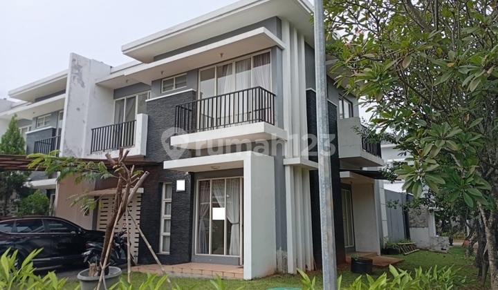 Rumah Cantik di Perumahan Resident One BSD, Tangerang Selatan