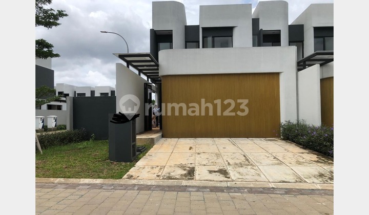 Dijual Rumah Posisi Hook di The Grove At Shila Sawangan, Depok