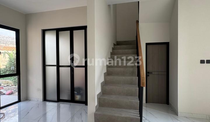 Nice House, Strategic Location at Griyaloka BSD, South Tangerang 2