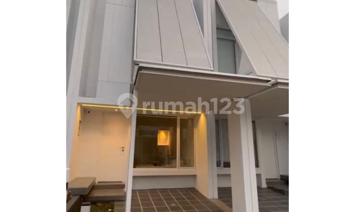 Rumah Cantik Ada Fasilitas Kolam Renang di Cluster Inspirahaus R Tabebuya BSD City, Tangerang Selatan Rumah Cantik Ada Fasilitas Kolam Renang di Cluster Inspirahaus R Tabebuya BSD City, Tangerang Selatan