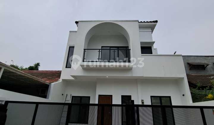 Rumah Baru 2 Lantai di Kencana Loka Bsd, Tangerang Selatan