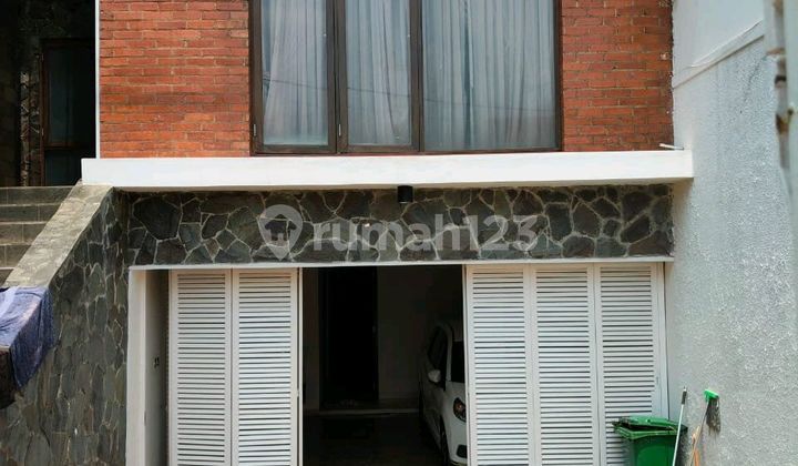 Rumah Strategis Di Bsd Jl. Lapangan H. Arsan, Jl. Lap. H. Arsan No 101, Ciater, Serpong, Kota Tangerang Selatan, Banten, Indonesia, 15310, Serpong 2