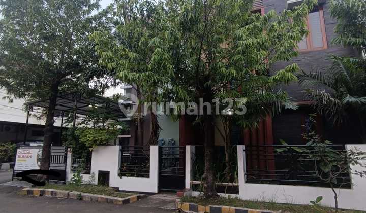 For Sale: 2-story hook house ready to occupy in Galaxi, Bekasi. 2