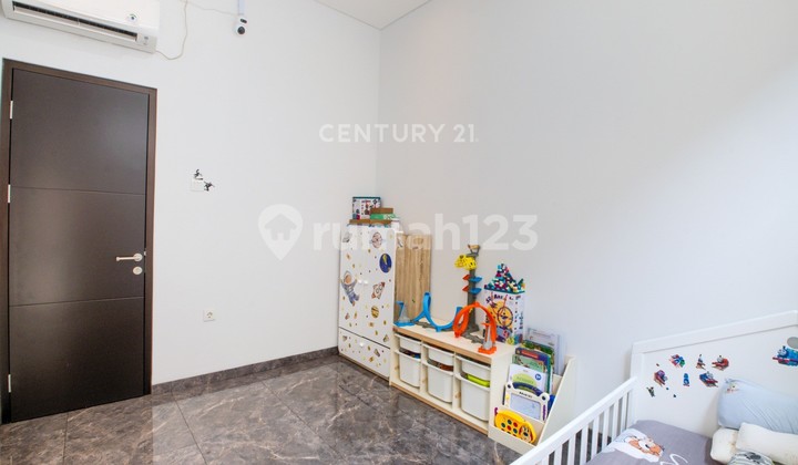 Rumah Cantik Fully Furnished Baru Renov Di Bintaro BS17075 2