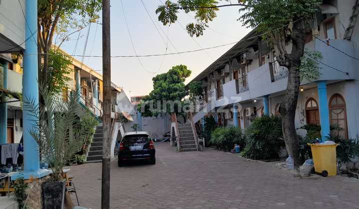 For Sale: 54-Room Boarding House, Strategic Location by Main Road