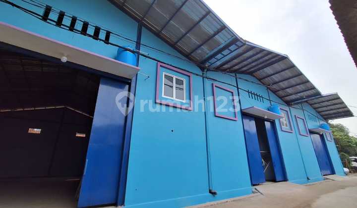 For Rent 3 Empty Warehouses Strategic Location