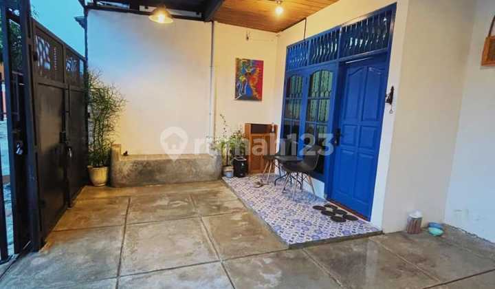 Di Jual Rumah Estetik di Tridaya Estate dengan Taman.di.roftop 2