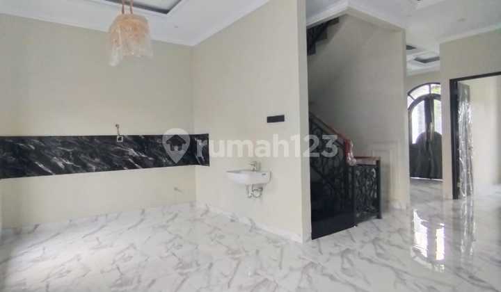 Di Jual Cepat Rumah Baru Mewah di Dalam Komplek Dki 2