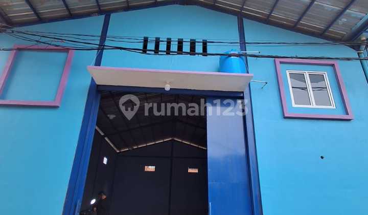 For Rent 3 Empty Warehouses Strategic Location