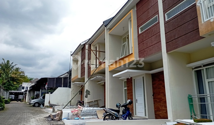 Villa Kota Batu Near Tourist Attractions in Front of Jatim Park