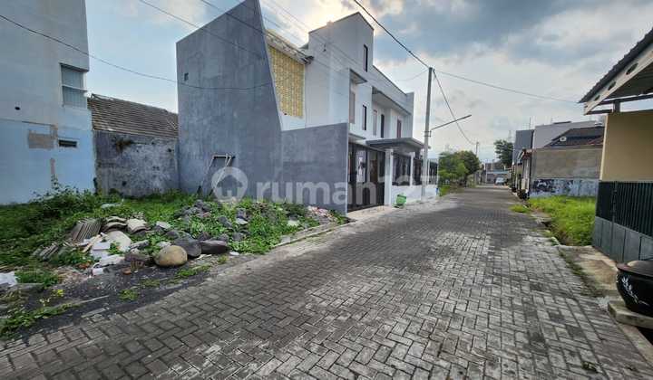 Rumah Murah Kota Malang SHM Akses Jalan Lebar