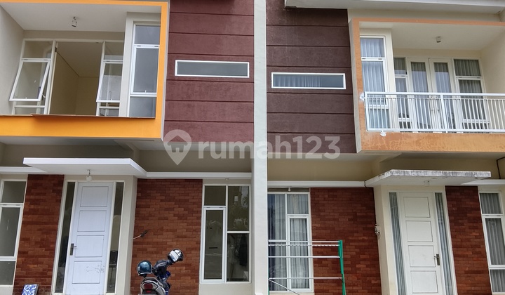 Jual Villa Batu Murah