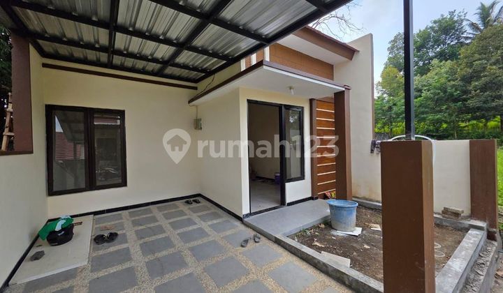 Rumah unfurnished di Kota Malang, harga rendah SHM 2