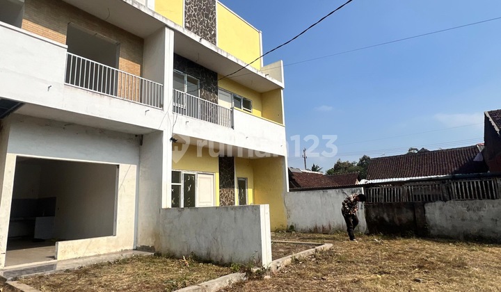 SHM land 100 m2 Malang City, Malang with cool air