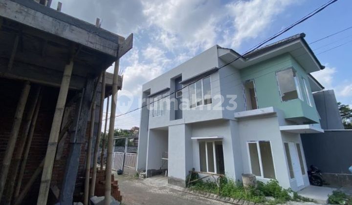 LAND WITH A STRATEGIC LOCATION SUITABLE FOR A BOARDING HOUSE