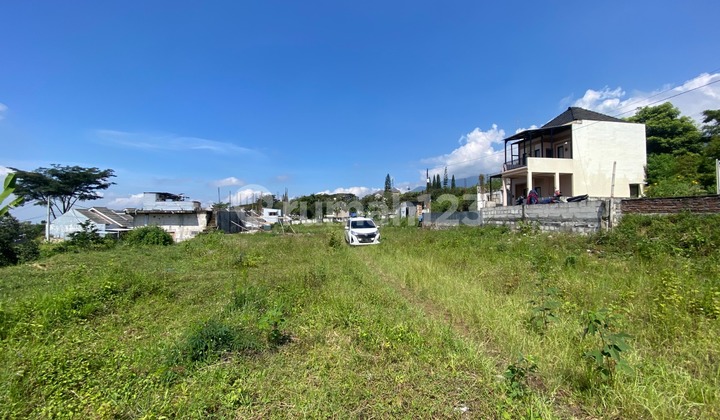 Modern villa near tourist attractions with SHM. Modern villa near tourist attractions with SHM.